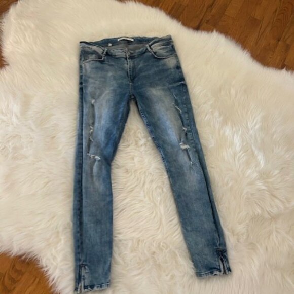 Zara Skinny Stretch Distressed Ankle Jeans Size 12 NEW NEVER WORN - Picture 1 of 4